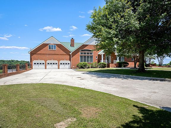 4th image of 499 Mount Herman Rd