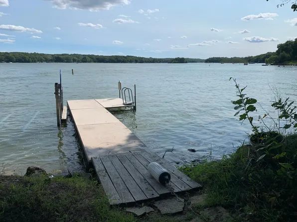 W7775 Deerwood Dr, Whitewater, WI 53190