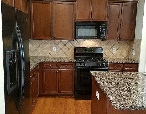 Kitchen - Refrigerator Stays