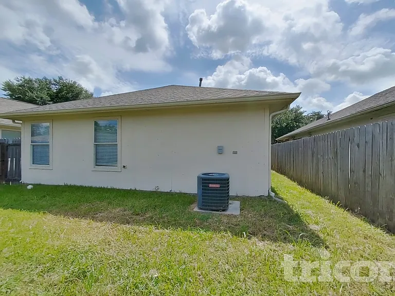 24307 Hard Wood Dr — Photo 16