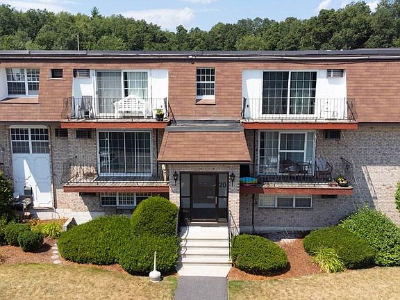 4th image of 20 Williamsburg Ct Unit 4