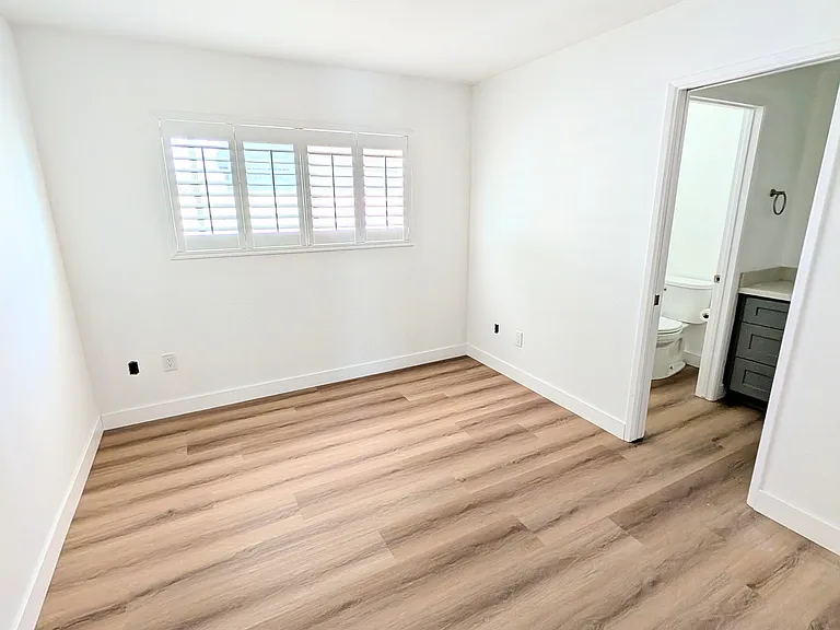 202 Toronto Ave #2 — Photo 9