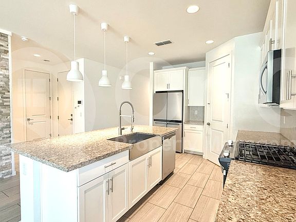 4th image of 6733 W Valley View Dr