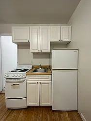 Rented by Peter R. Hungerford, LREB