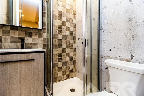 Rented by EXR | media 17