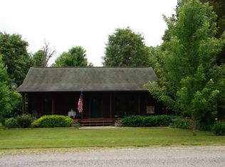 205 Snow White Ln, Horseshoe Bend, AR 72512