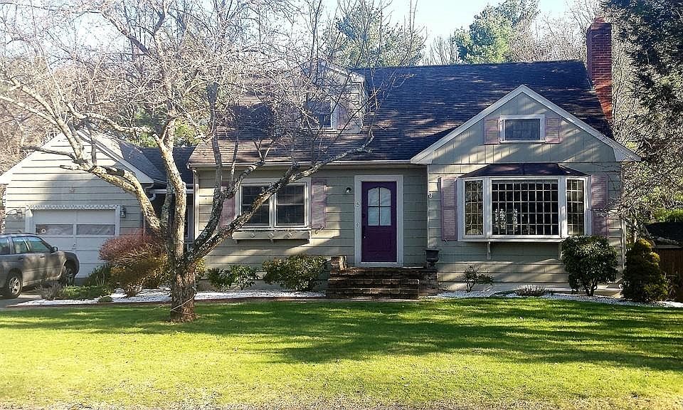 1st image of 15 Mahoney Ave