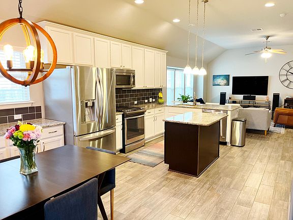5th image of 6608 Alleyton Dr