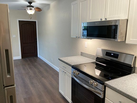 3rd image of 510 NE 17th Ave APT 108