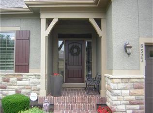 8523 Barstow St, Lenexa, KS 66219