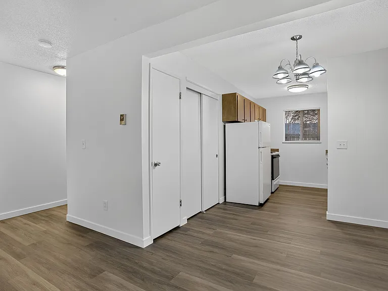 2523 NW Savier St — Photo 7