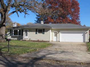 391 Triggs Ave, Elgin, IL 60123