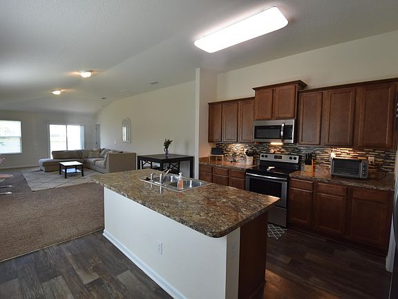 3rd image of 65089 River Glen Pkwy
