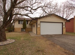 6901 Brunswick Ave N, Brooklyn Park, MN 55429