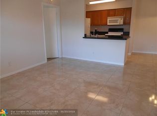 10429 NW 7th St #201, Hollywood, FL 33026