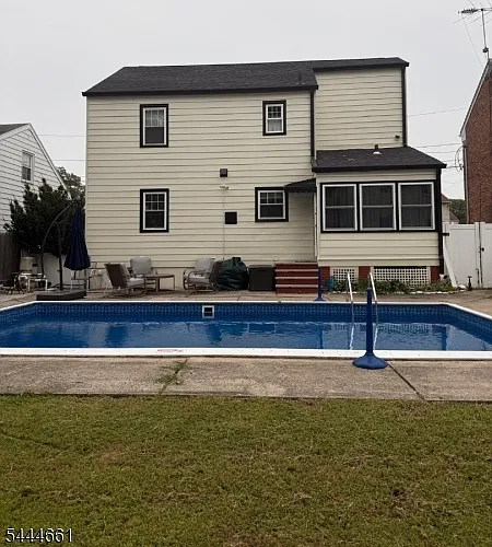 328 Newark Ave — Photo 1