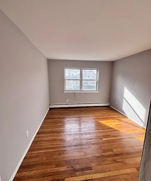 FAIRVIEW AVENUE APARTMENTS — Photo 11