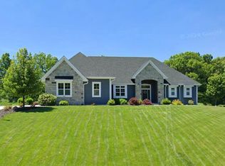 1061 Timber Stone Way, Hubertus, WI 53033