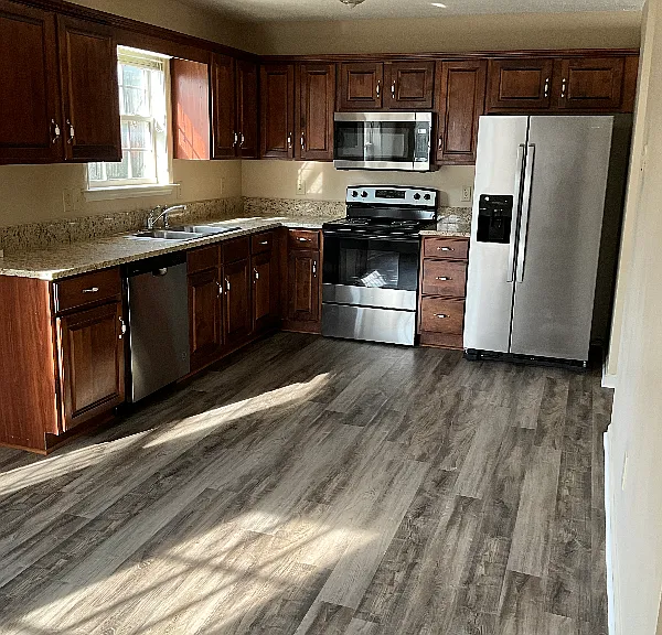615 N High St #B — Photo 2
