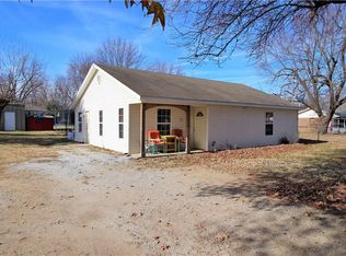 826 Powell St, Springdale, AR 72764