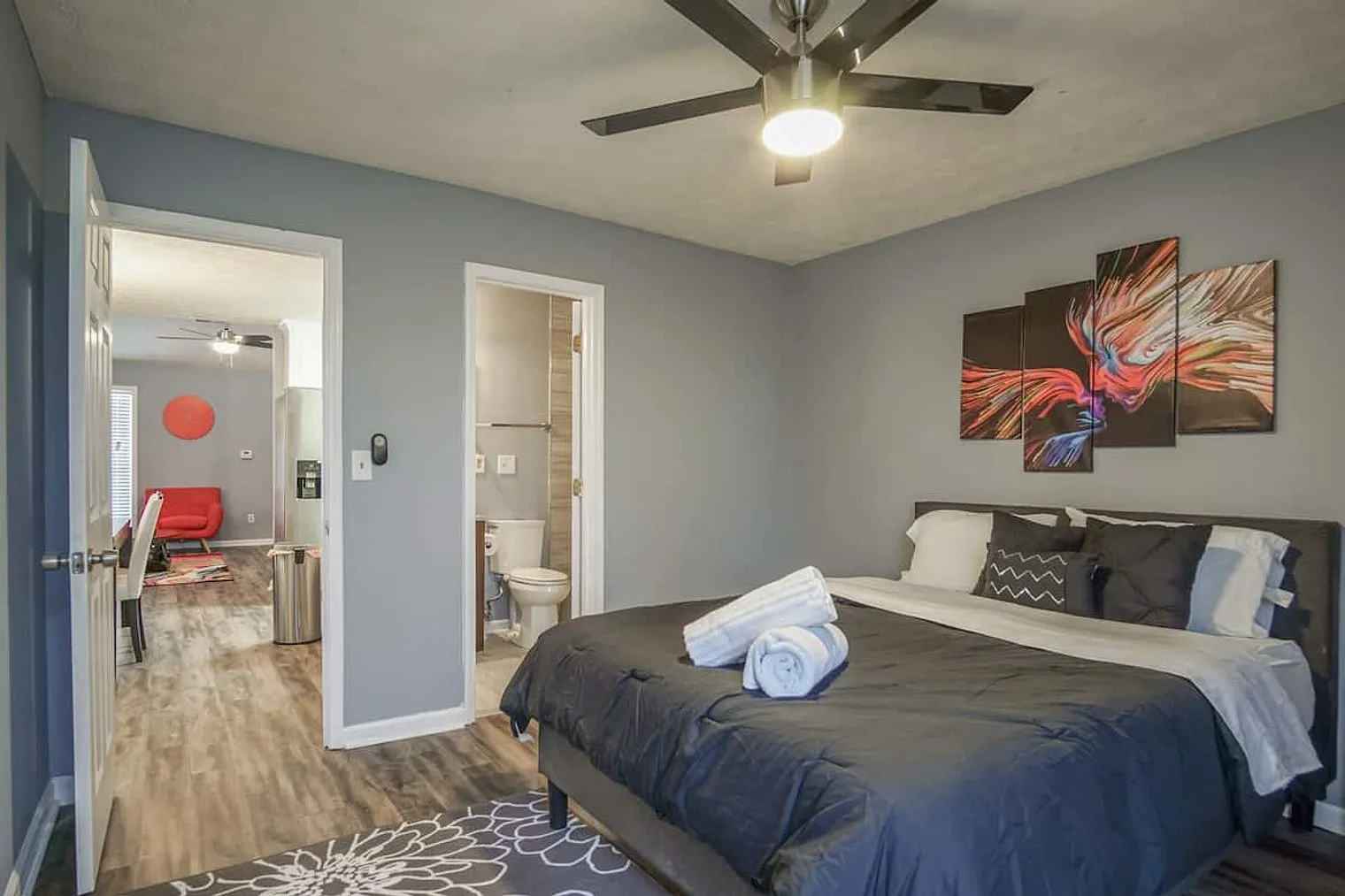2 bed, 2.0 bath, 1732 sqft, $3,054 — Photo 3