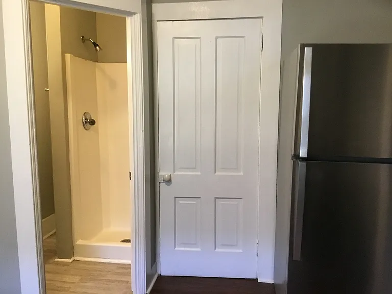 The Green Door — Photo 9