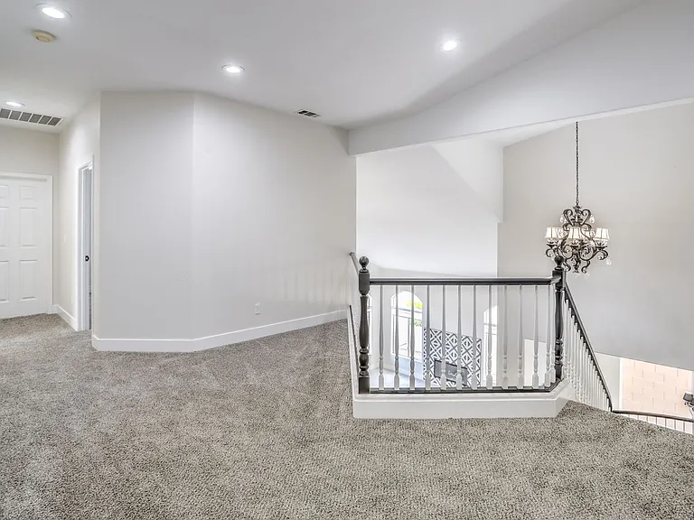 8910 Minsk Ct — Photo 19