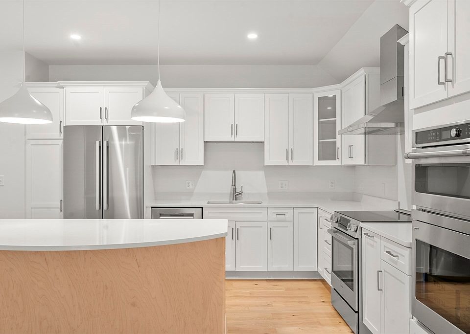 1st image of 134 Court St #19