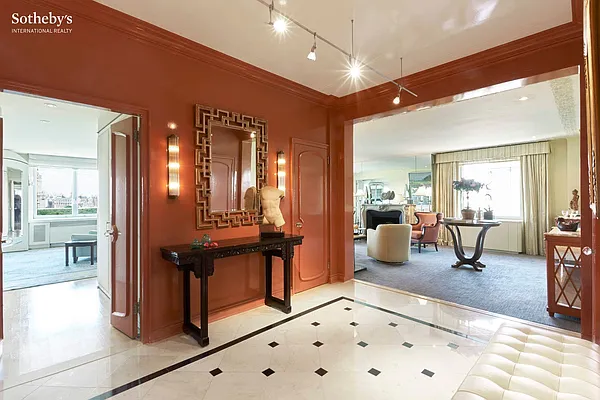 Sold by Sotheby's International Realty | media 4