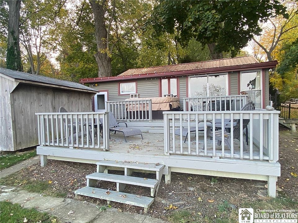 1st image of 10170 Greenhills Dr