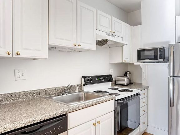 4th image of 14-16 Derne St