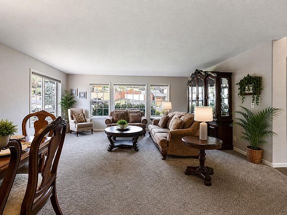 3rd image of 2212 Kimberly Dr