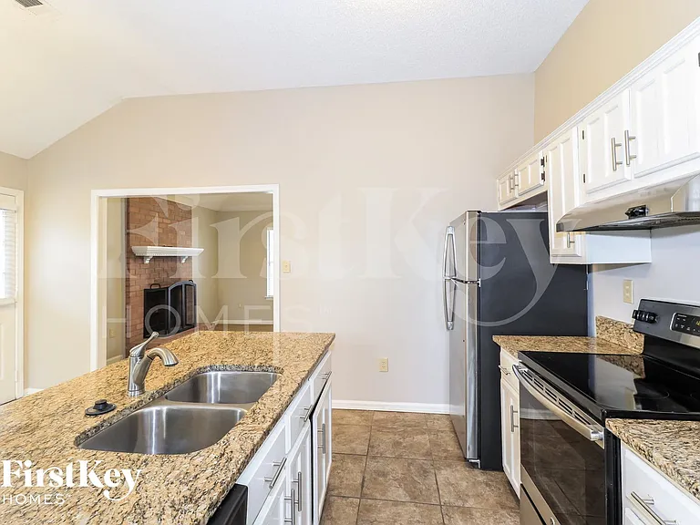 1559 Belle Trees Dr — Photo 5