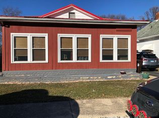 705 W Jefferson St, Clinton, IL 61727