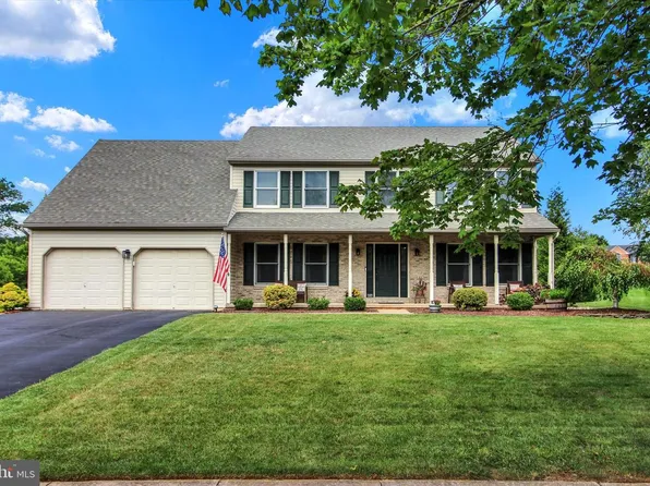6765 Windermere Ct, Allentown, PA 18104