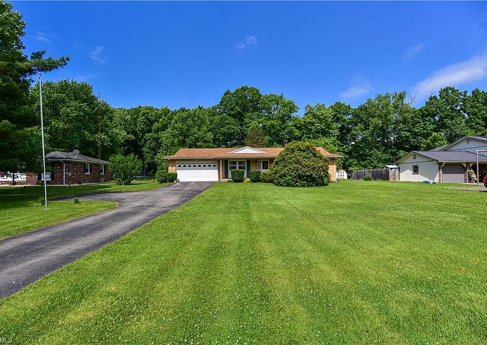 1st image of 155 Heritage Dr