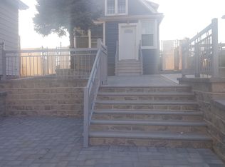 33 Jerome Rd, Staten Island, NY 10305