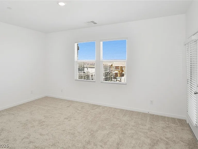 254 Walsh Peak Ave — Photo 14
