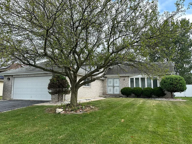 22591 Brian Ln — Photo 1