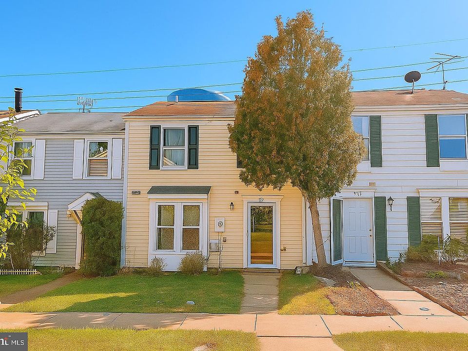 1st image of 532 Riggs Ct