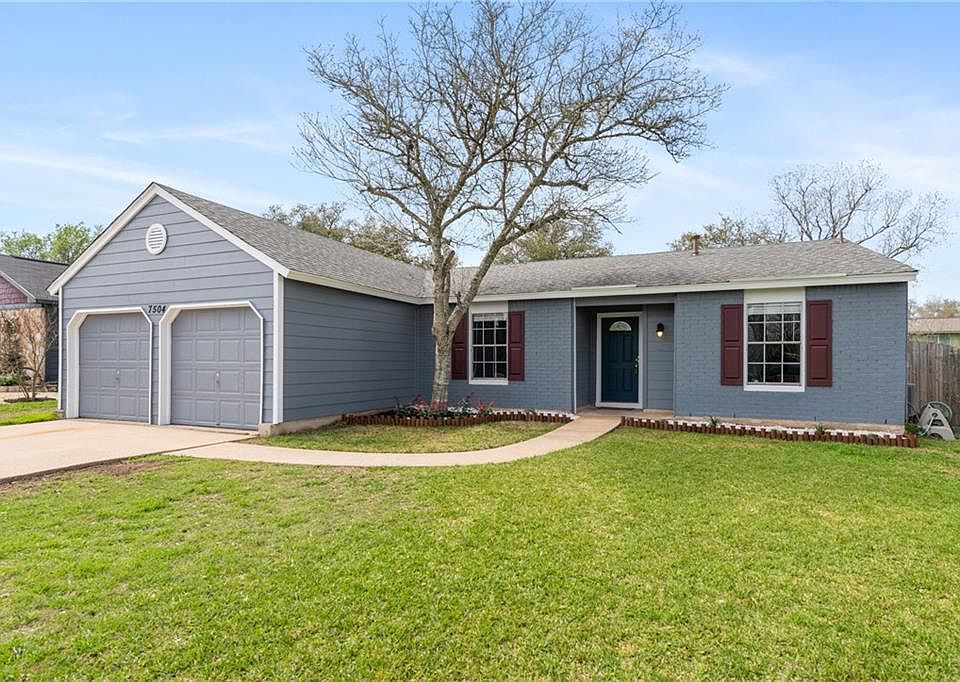 1st image of 7504 Chelmsford Dr