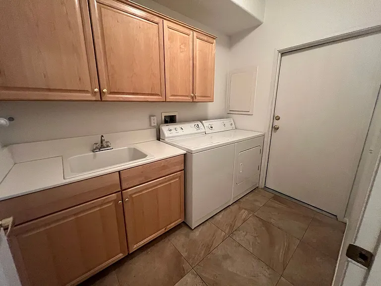 8791 Crystal Port Ave — Photo 29