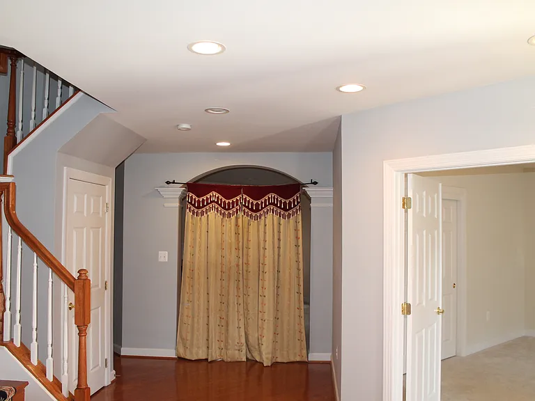 24907 Earlsford Dr — Photo 2