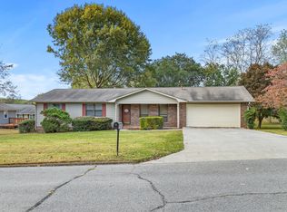 1405 Dossett St, Athens, TN 37303