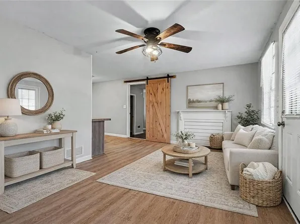 2116 Terry Ln, Douglasville, GA 30135