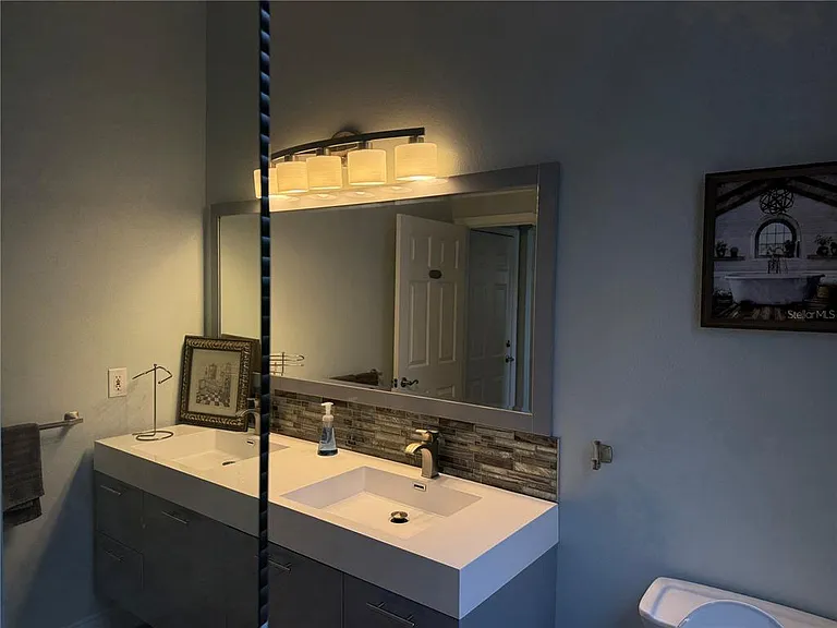 109 Grace Ave — Photo 7