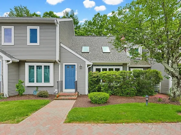 56 Indian Cove Way #56, South Easton, MA 02375