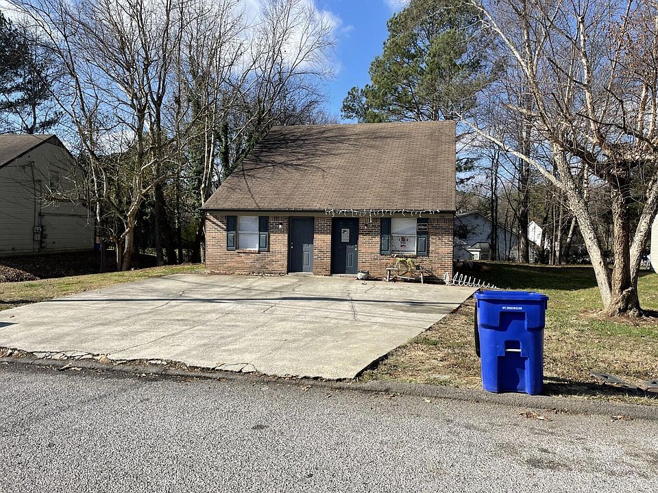 1st image of 3354/3356 Steeple Cir NE