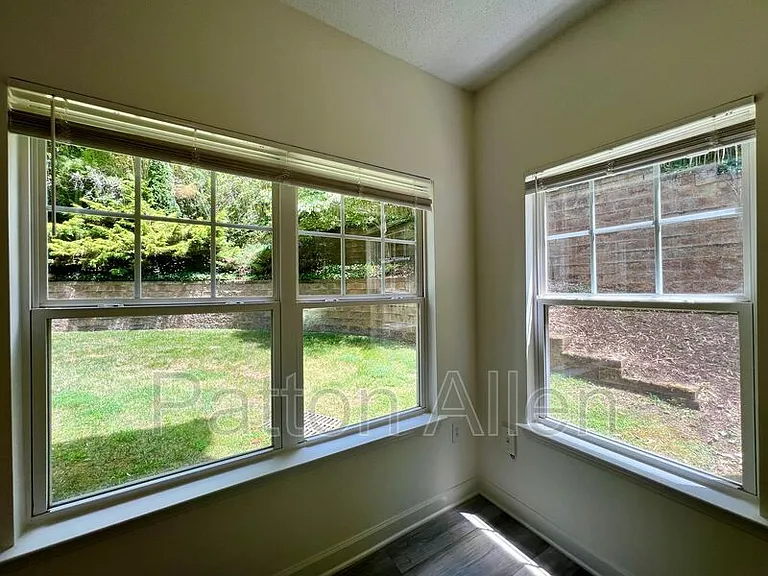 2000 Olde Eastwood Village Blvd #106 — Photo 32