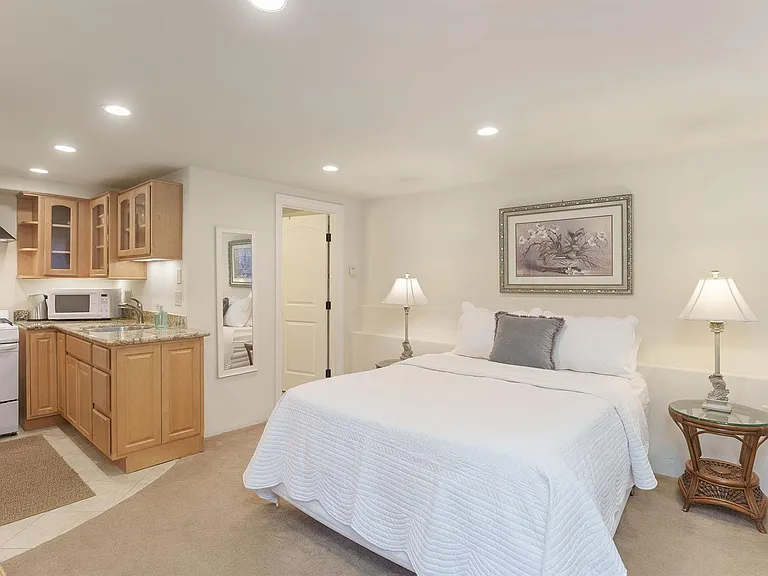 Bedroom #4 - Queen Bed & Kitchenette
